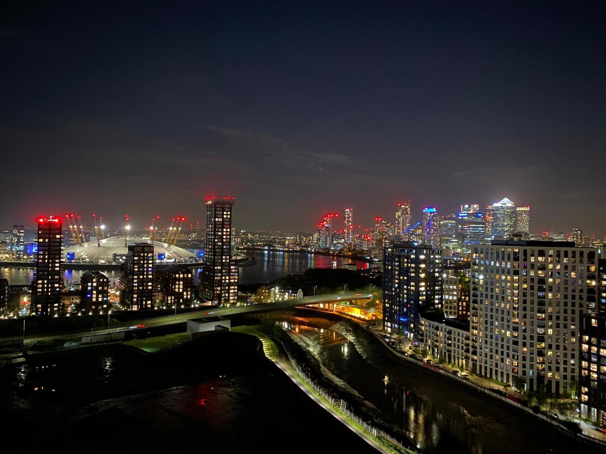 Cozy Flat With Stunning Views Londres Exterior foto